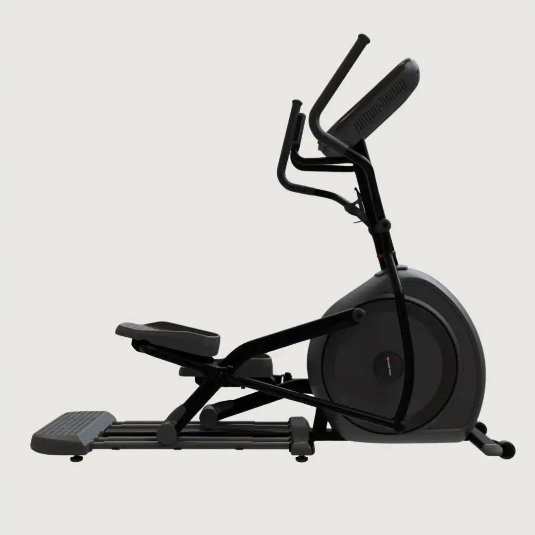 Star Trac 4 series Cross Trainer