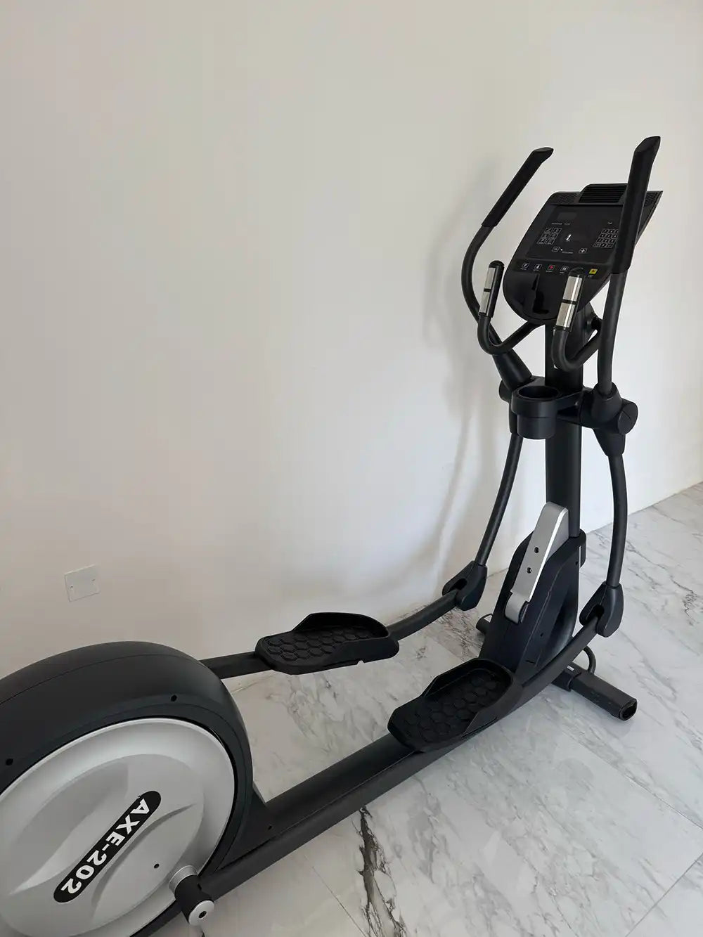Axox Elliptical Elite Spacesaver AXE 202 - Pre-Owned