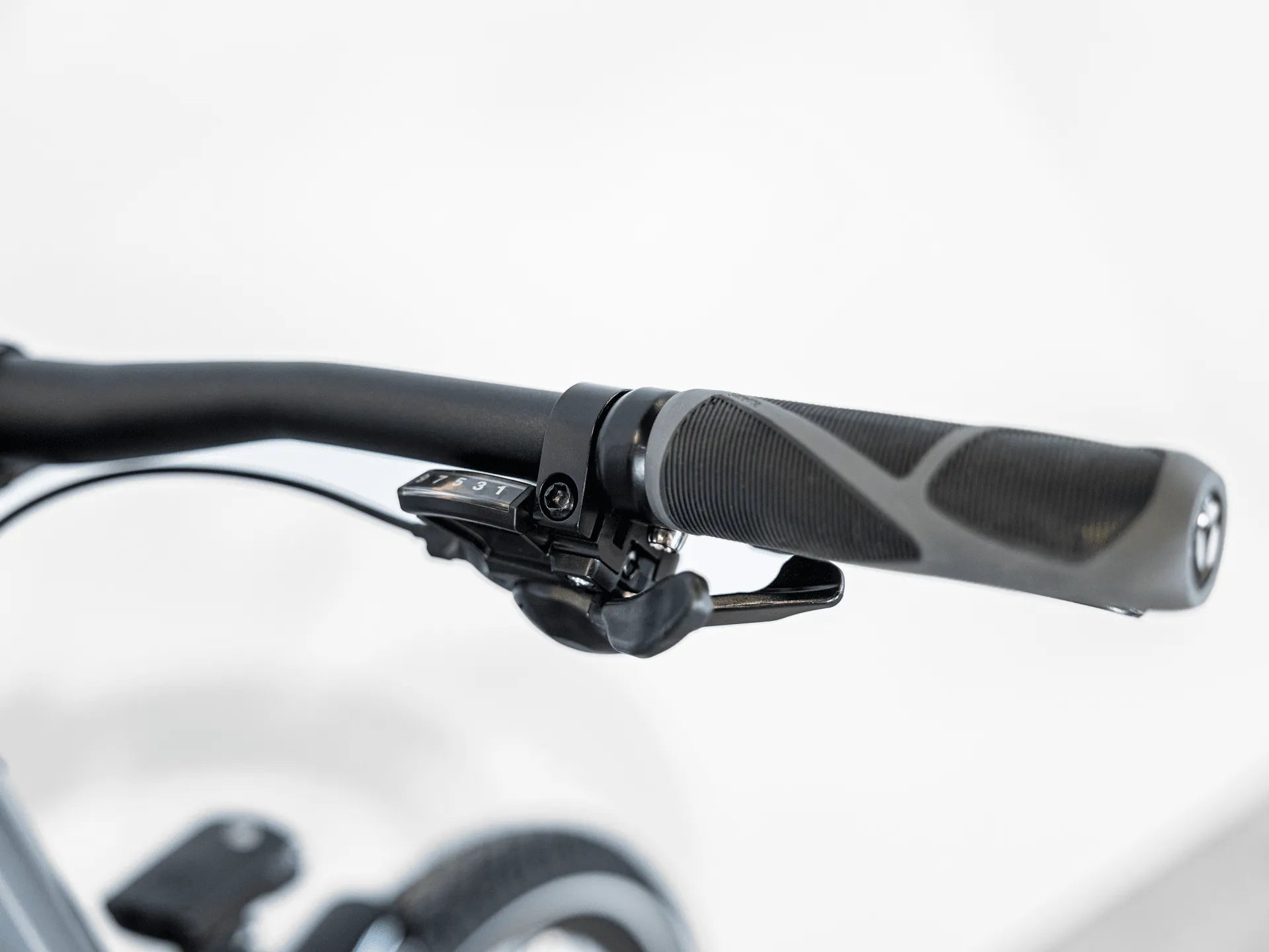 Trek Dual Sport 2 Gen 5 Hybrid Bike