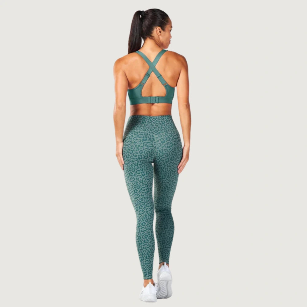 4-way stretch material in motion