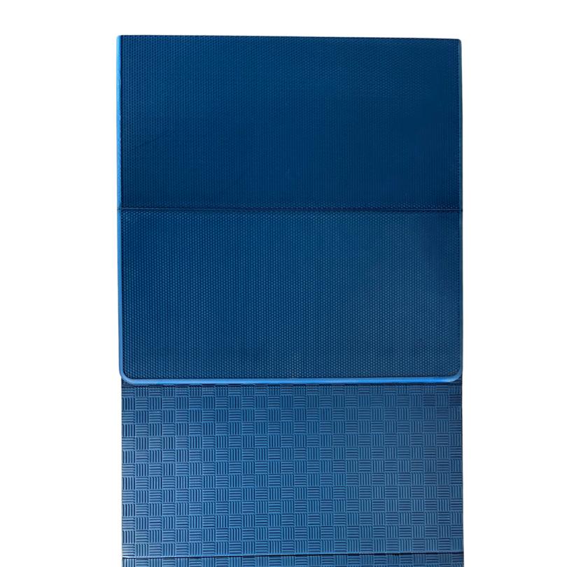 6 Folding Exercise Mat - 180 x 60 x 1.5 cm in use - Exercise Mat | Buy Online in Kuwait | Pro Sports Kuwait